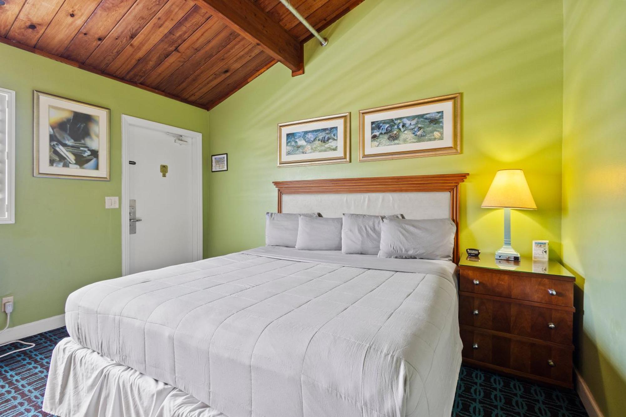 Oceanfront Inn, Inlet View Room, King Bed, #14 Fort Pierce Eksteriør bilde
